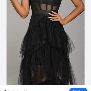 Bella garnett Canvas Elegant Strapless Black Dress